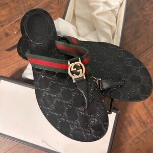 Gucci Thong Sandals